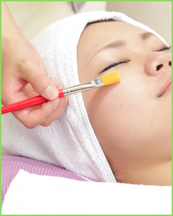 ケミカルピーリング施術写真